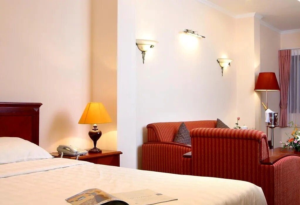 Панорама Majestic Salute 3*